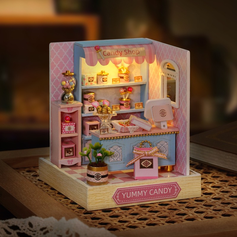 Mini Dollhouse Kit Sakura Stre - Woodworking Kits For Kids recensione e prezzo