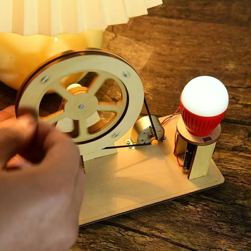 DIY Wooden Hand Generator Kids - Woodworking Kits For Kids recensione e prezzo