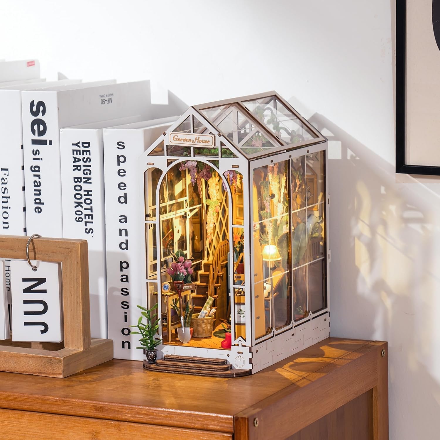 Rolife Gardenhouse Book Nook D - Woodworking Kits For Kids recensione e prezzo