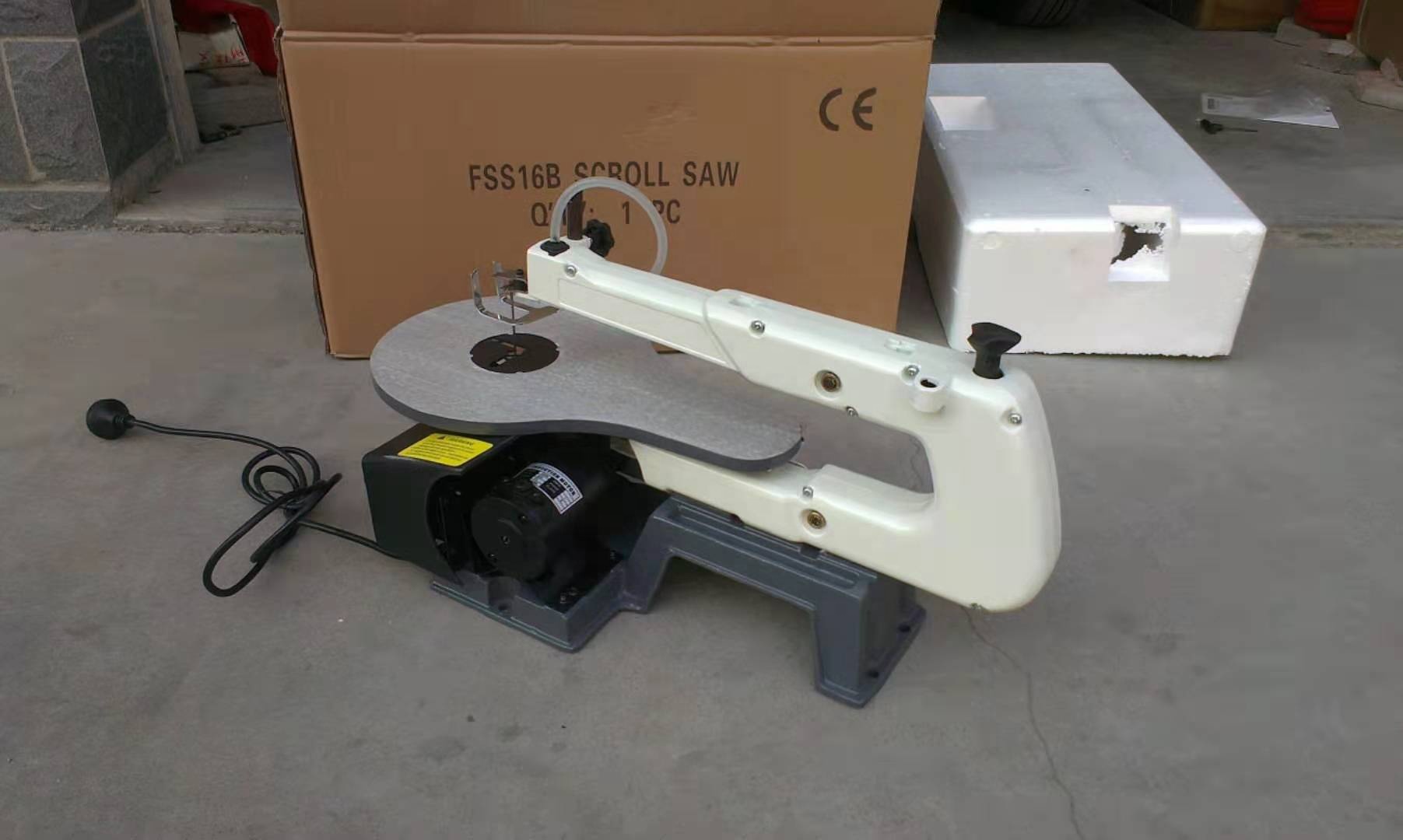 Wood Cutting Industrial Deskto - Woodworking Machines recensione e prezzo
